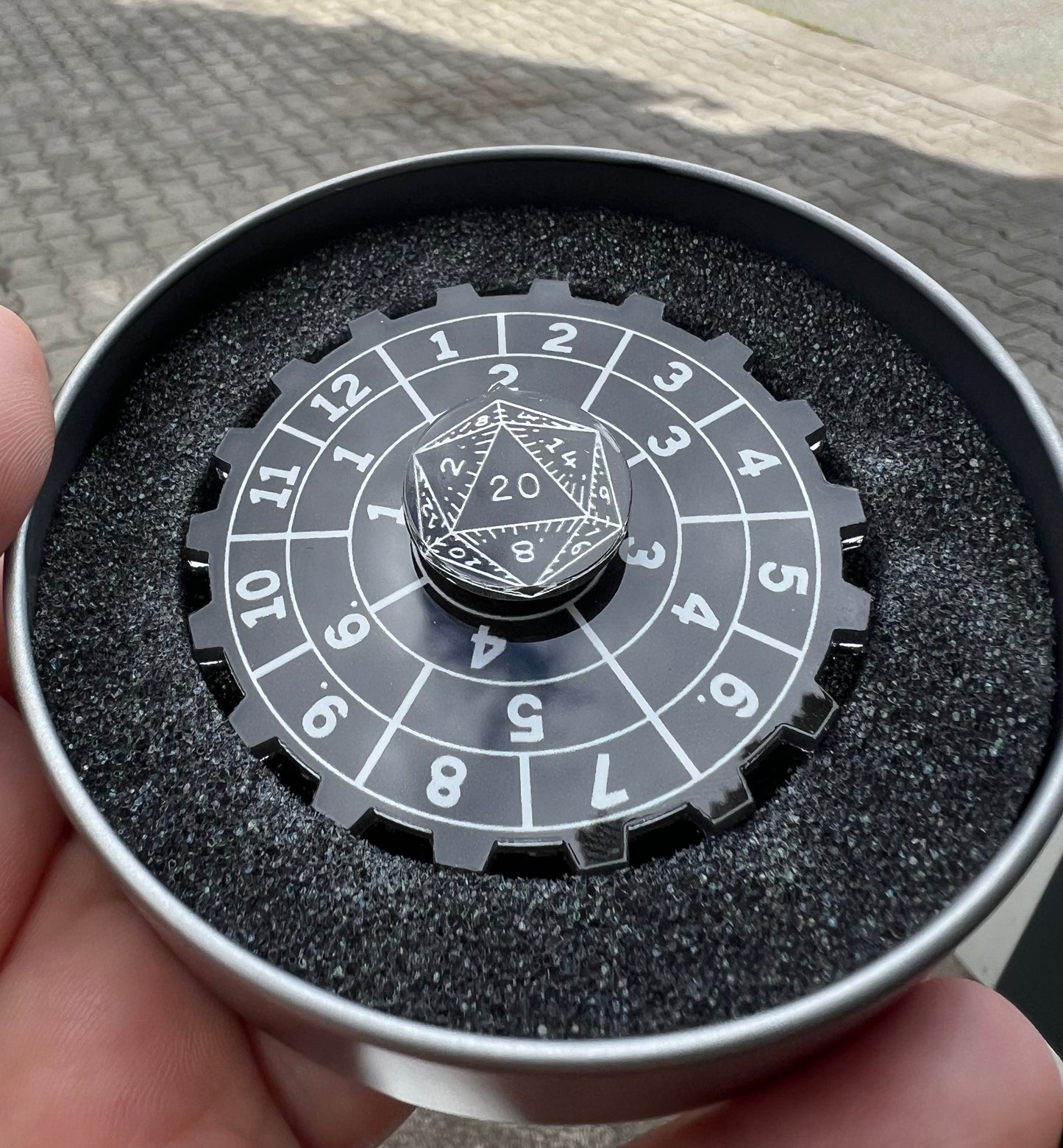 Würfel Spinner mit den sechs Würfelarten aus Acryl -doppelseitig
