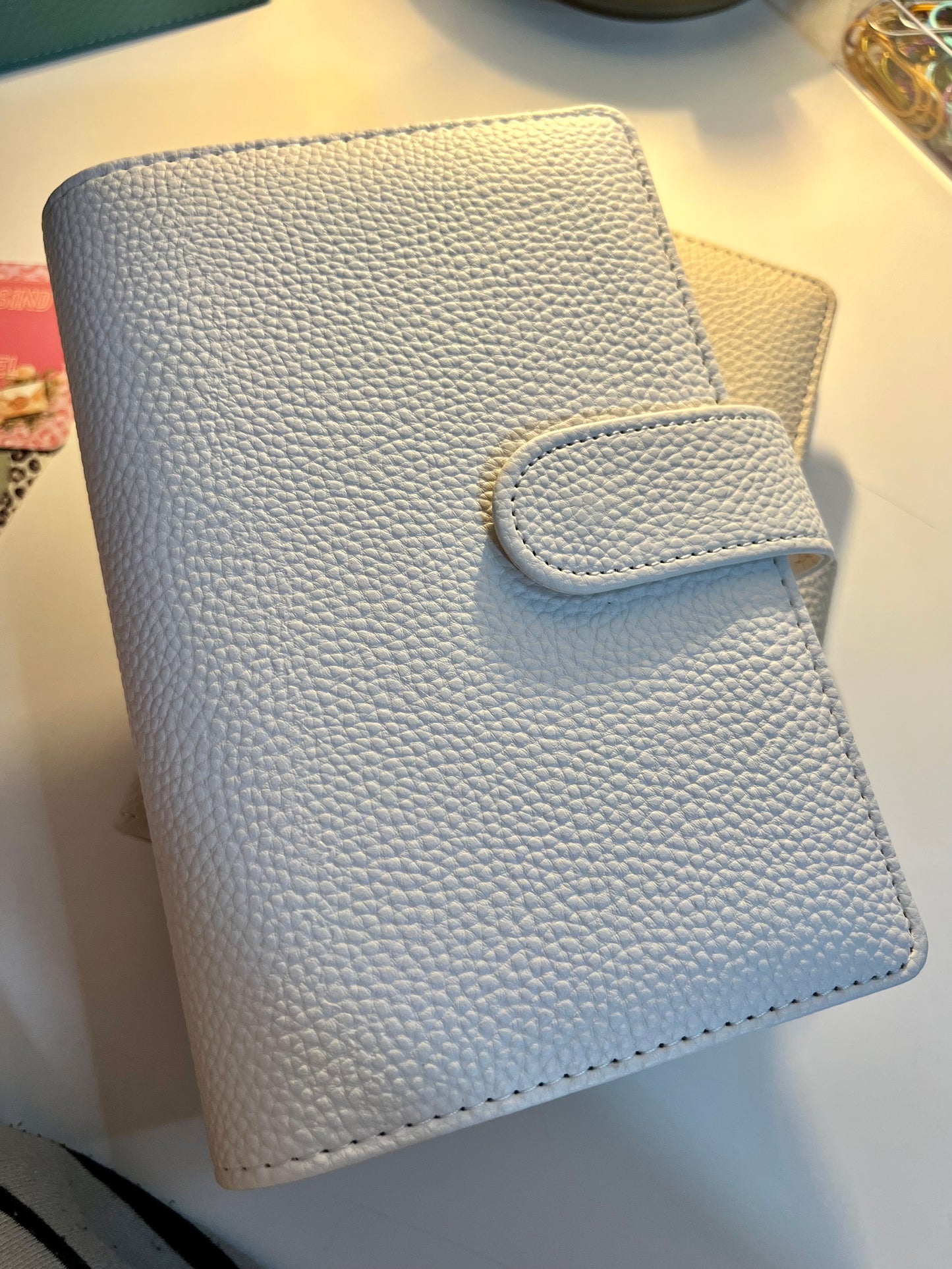 Binder A6 - Pebble mit Goldener Hardware