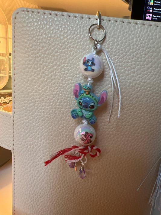 Binder Anhänger Stitch