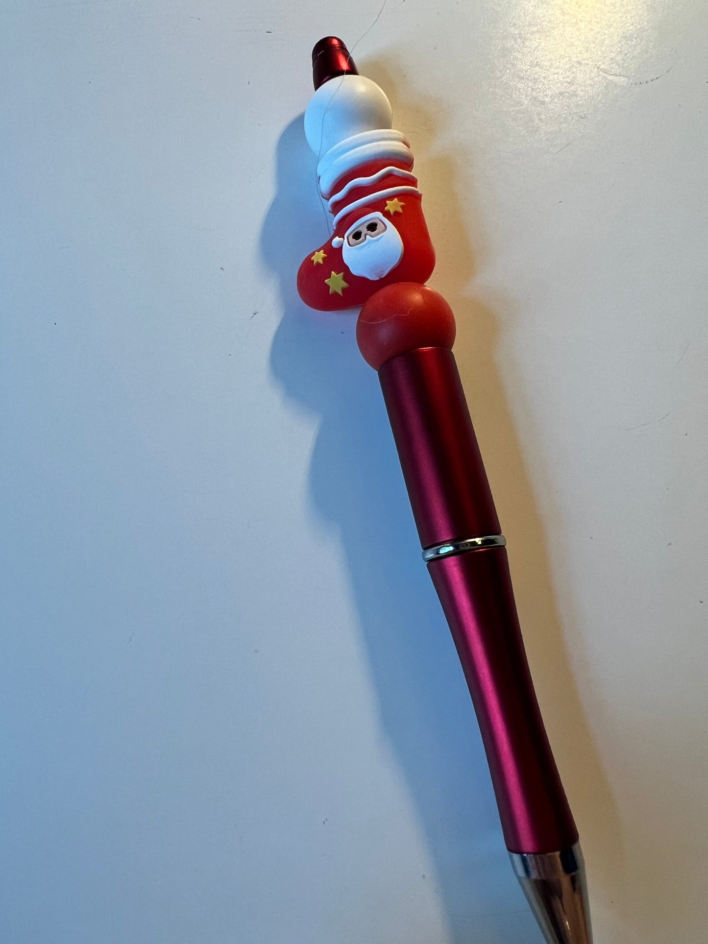 Kugelschreiber mit Perlen und Figuren