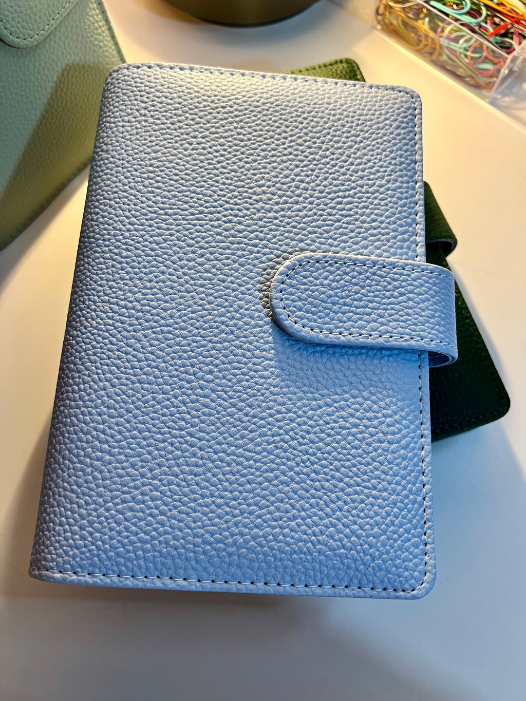 Binder A6 - Pebble mit Goldener Hardware