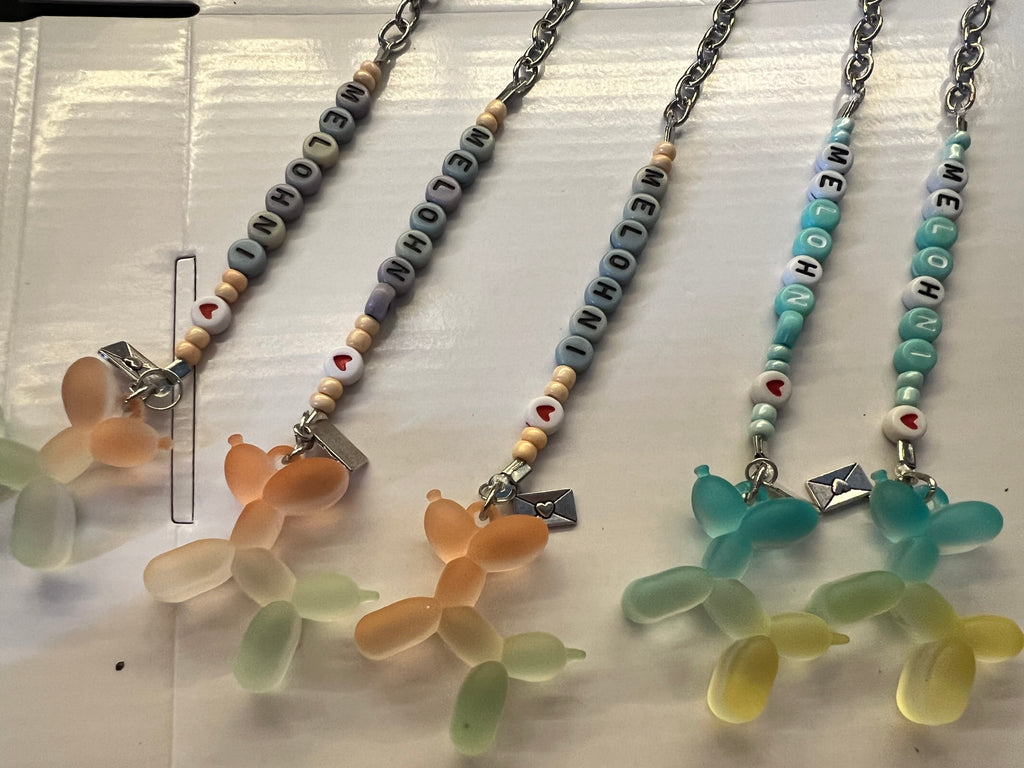 Anhänger „ Melohni Money“ mit Luftballonhund