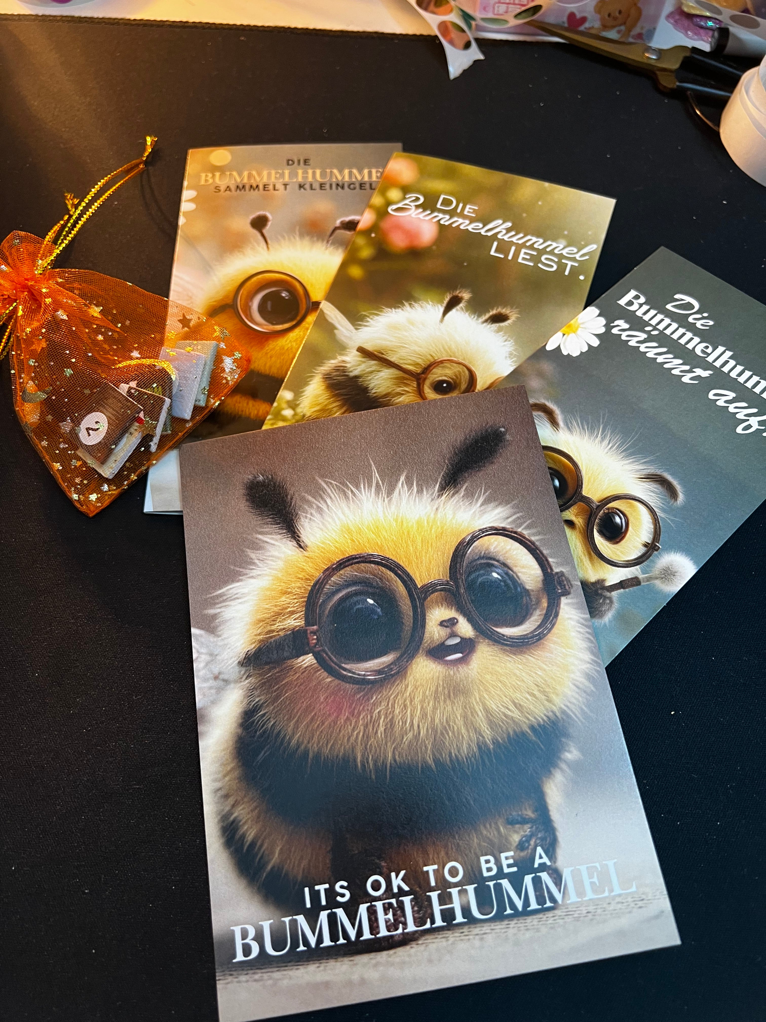 Bummelhummel- Sparset 3 Challenges mit Zubehör und Sammelkarte