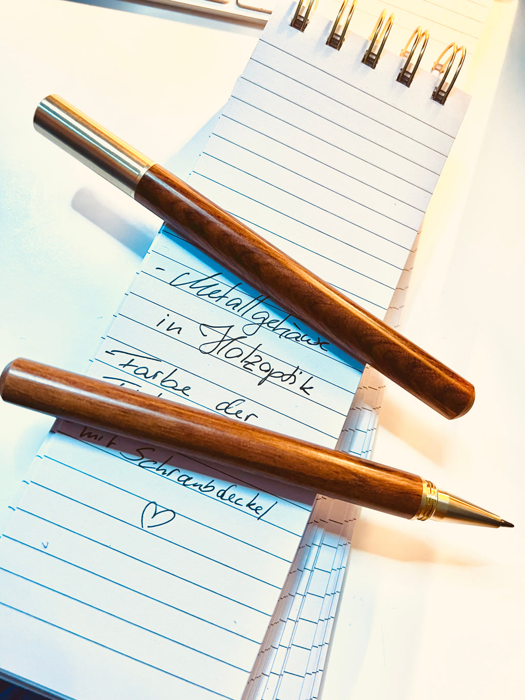 Metall Kugelschreiber in Holzoptik und Gold