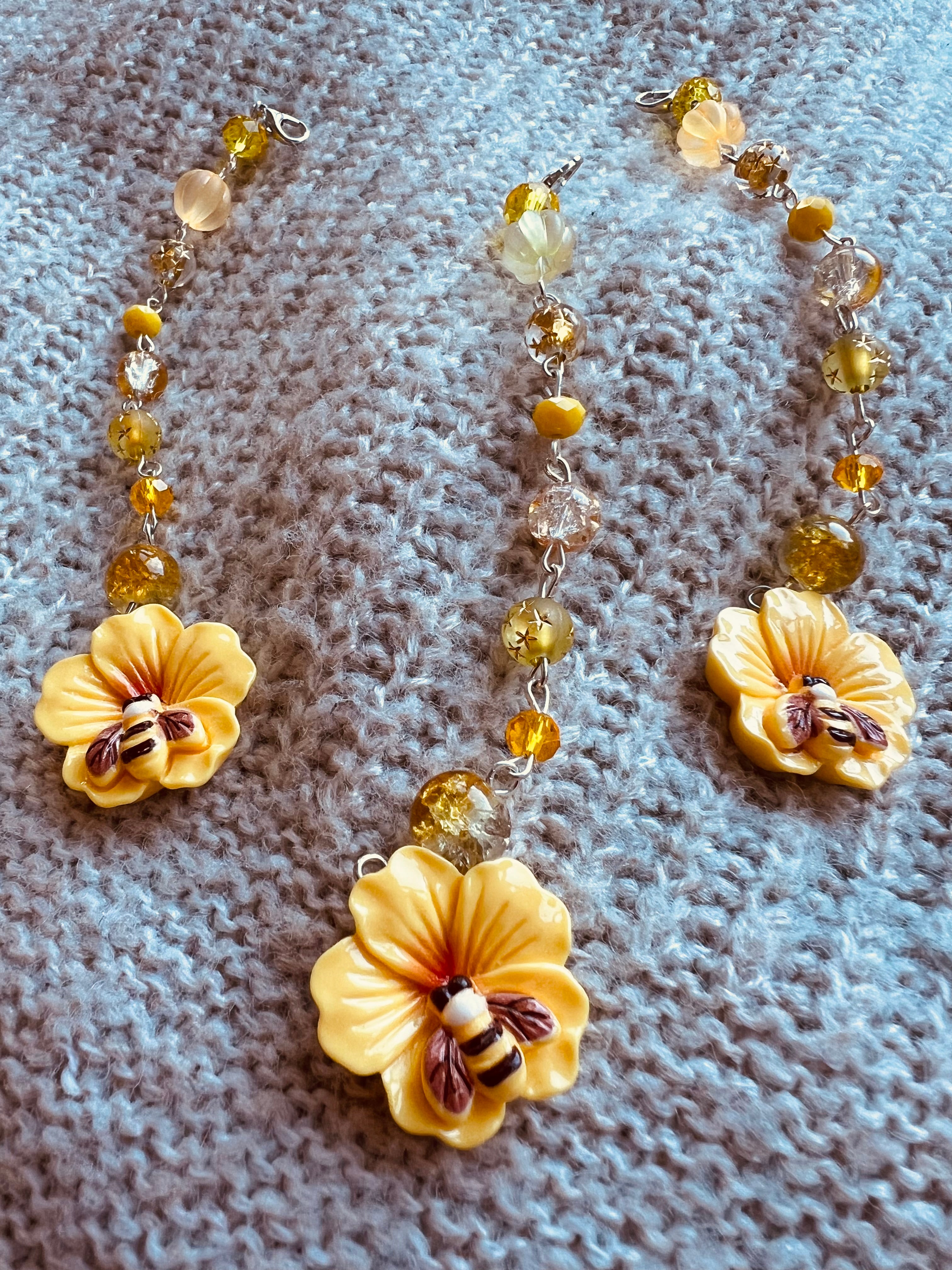 Binderanhänger “Bienchen und Blümchen”